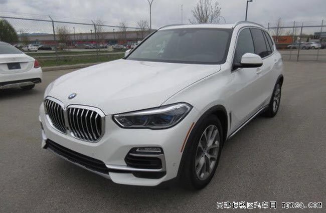 19款宝马X5加规版 20轮/金属漆/全景/大豪华包现车75万
