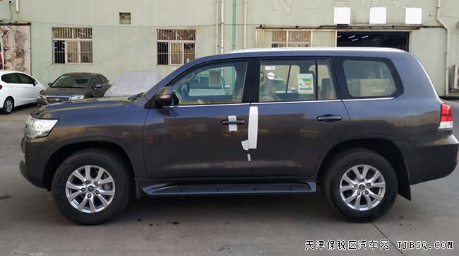 2019款丰田酷路泽5700中东版 12气囊/18轮/遥启现车96万