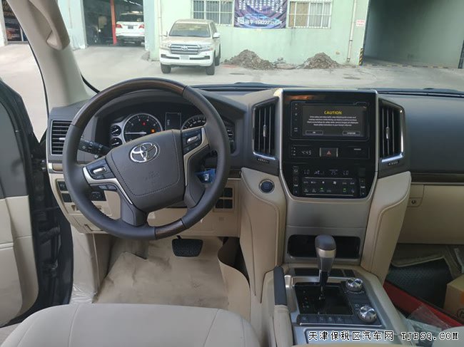 2019款丰田酷路泽5700中东版 12气囊/18轮/遥启现车96万