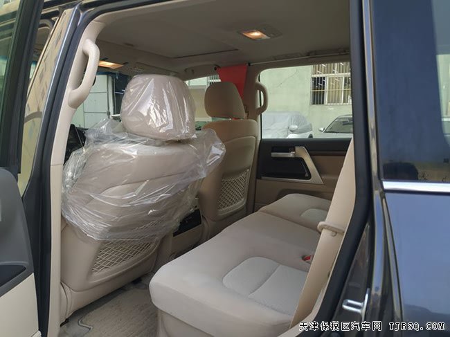 2019款丰田酷路泽5700中东版 12气囊/18轮/遥启现车96万