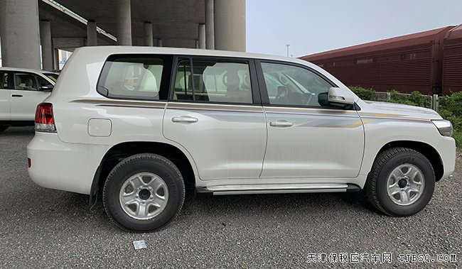 平行进口车19款丰田酷路泽4000中东版 现车60.5万优享