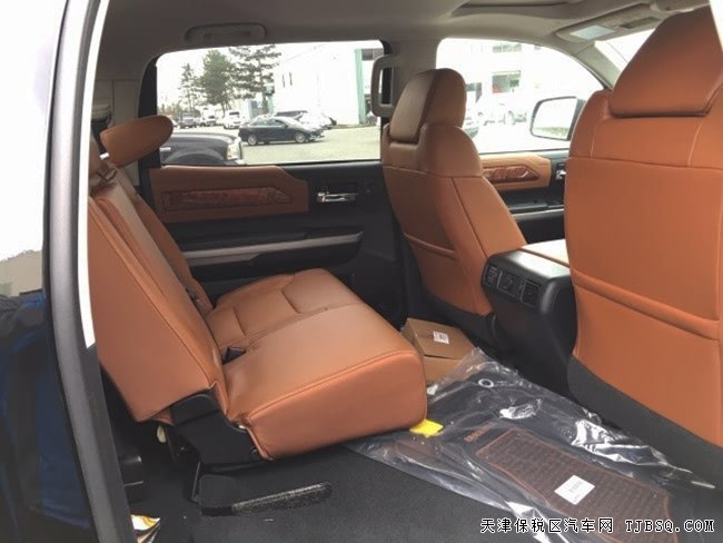 2019款丰田坦途1794加规版 20轮/JBL音响/天窗现车51万