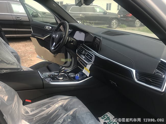 2019款宝马X5美规版 主动驾驶辅助/19轮/全景现车65.5万