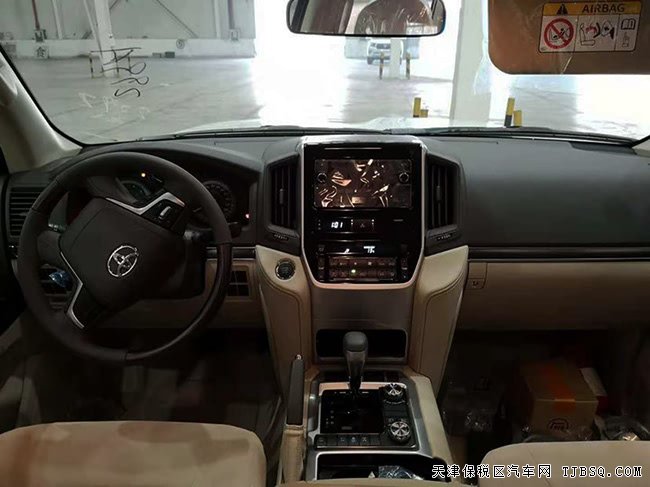 2019款丰田酷路泽4000中东版 港口现车尽享极致