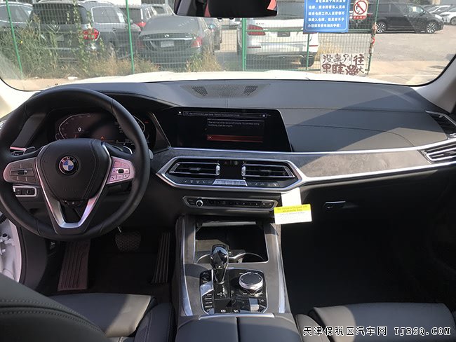 19款宝马X7美规版 21轮/7座棱形真皮/全景天窗现车91万