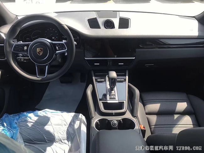 2019款保时捷卡宴3.0T加规版 金属漆/豪华包现车84.5万