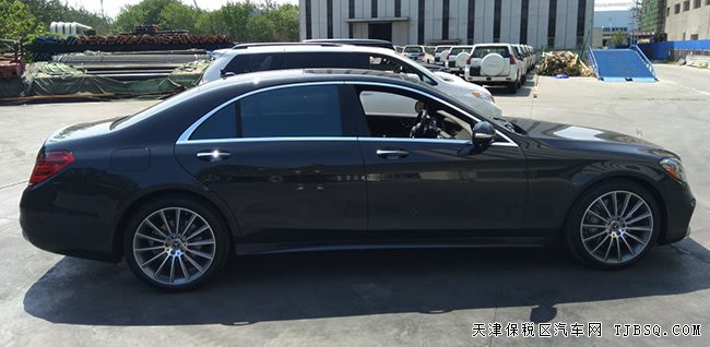 2019款奔驰S560加规版 20AMG轮/豪华包/智驾包现车138万