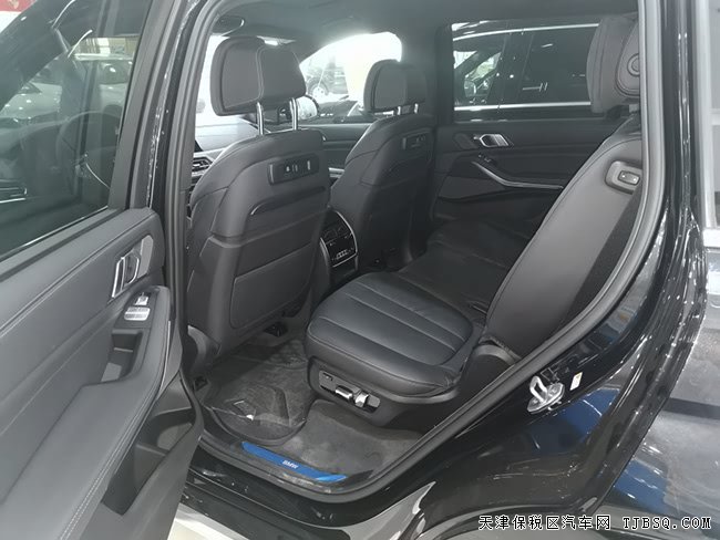 2019款宝马X7加规版 7座/21轮/五区空调/全景现车96万
