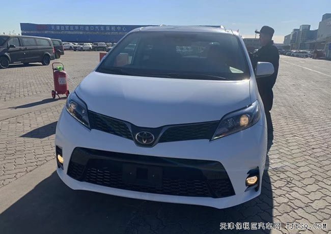2020款丰田塞纳3.5L四驱版 18轮/雷测/科技包现车54.5万