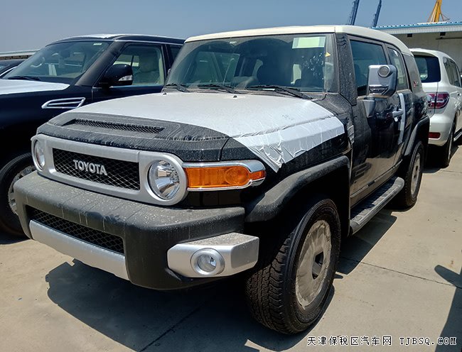 2019款丰田FJ酷路泽4.0L中东版 保税区魅力呈现