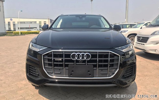 2019款奥迪Q8加规版 21轮/BO音响/矩阵LED大灯现车82万