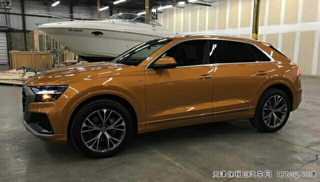2019款奥迪Q8加规版 BO音响/21轮/矩阵LED现车86万钜惠