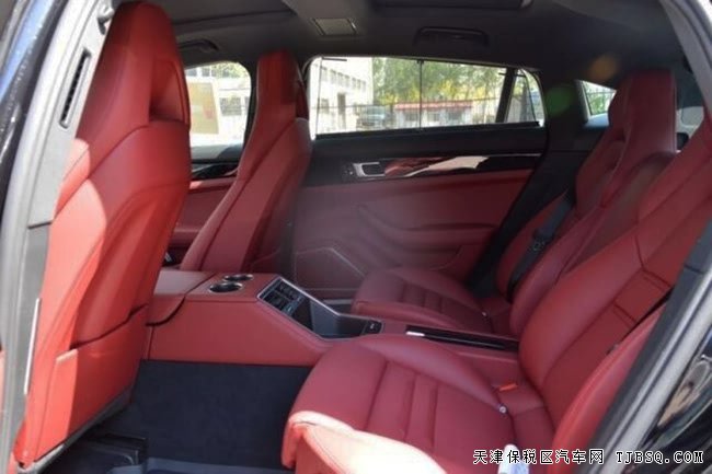 2018款保时捷Panamera4S加规版 21轮/驾辅包现车158万