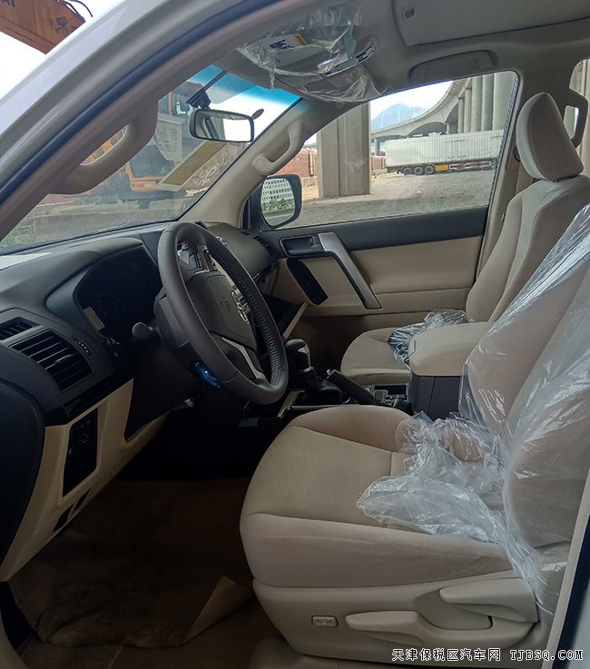 2019款丰田霸道2700中东版 9气囊/天窗/外挂现车46.4万