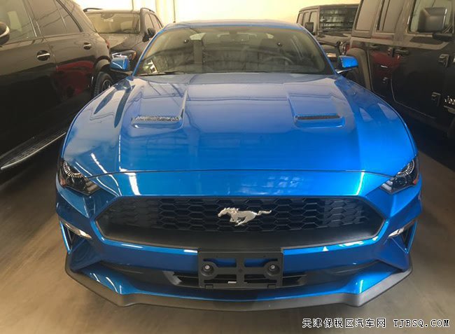 2019款福特野马2.3T加规版 18轮/真皮/氙灯现车30.5万