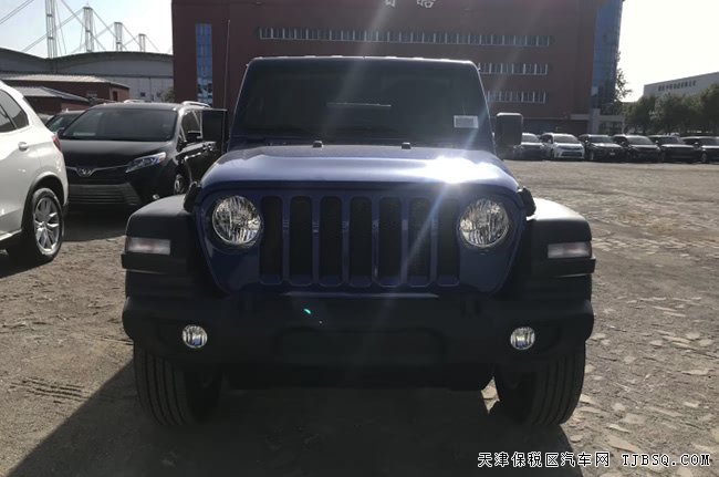 平行进口19款JEEP牧马人2.0T加规版 经典越野现车39万