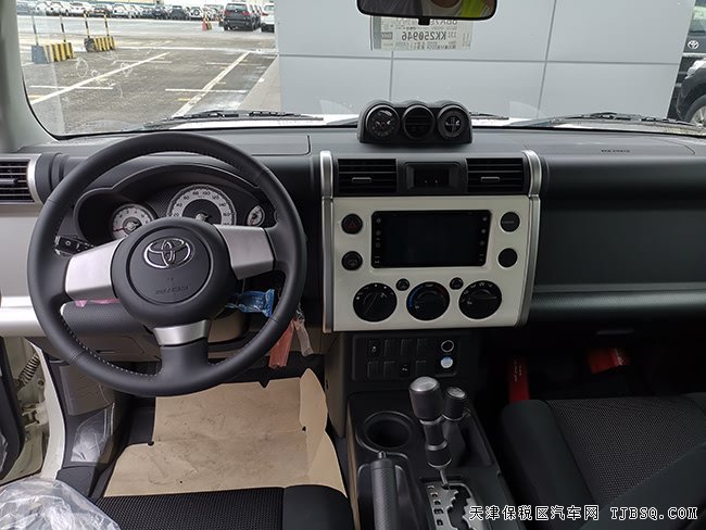 2019款丰田FJ酷路泽4.0L中东版 双油箱/气泵现车41.5万