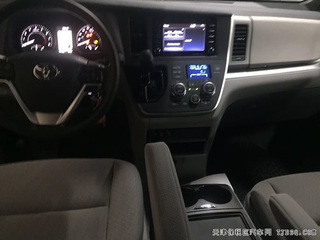 2020款丰田塞纳3.5L四驱版 天津港现车优惠尽享