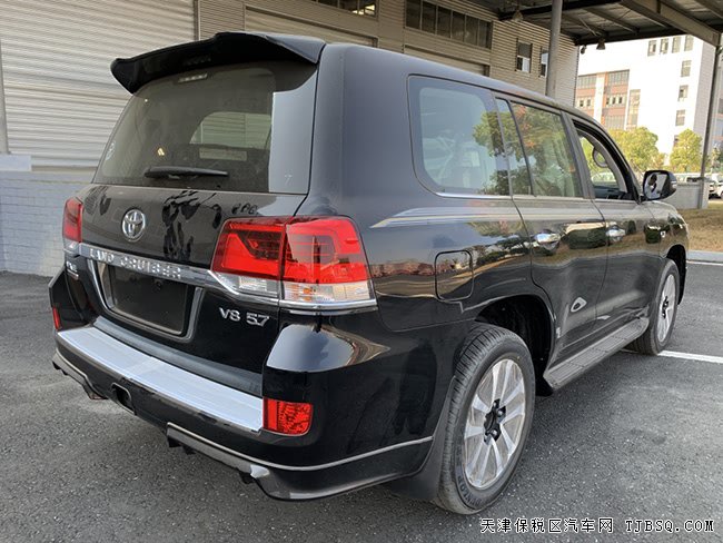 19款丰田酷路泽5.7L中东版 陆地巡洋舰魅力呈现
