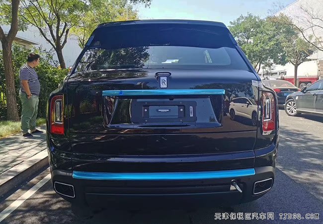 2019款劳斯莱斯库里南6.7T豪华SUV 现车优惠专享