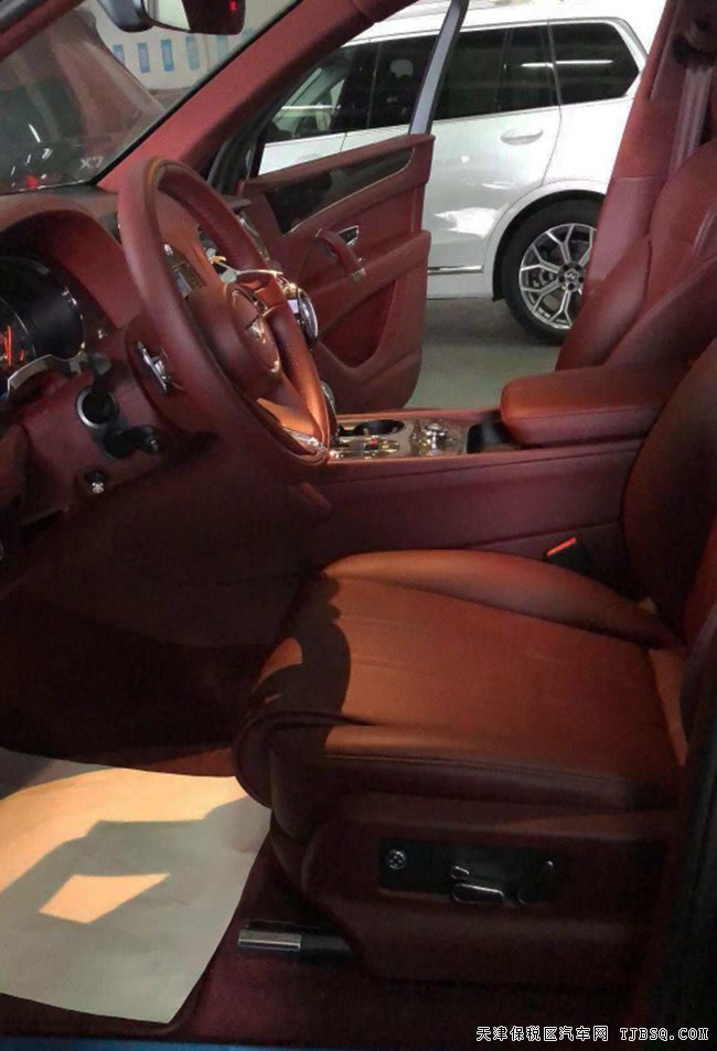 2019款宾利添越4.0T汽油版 美规版现车优惠极致