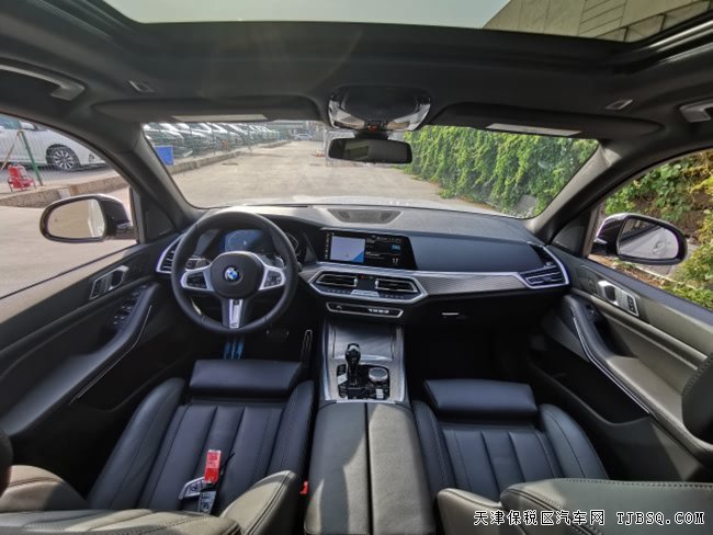 2019款宝马X5M加规版 大豪华包/M运动包/全景现车76万
