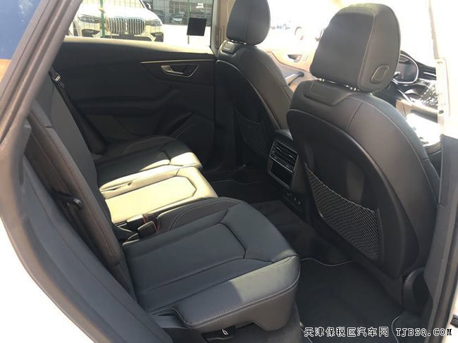 平行进口19款奥迪Q8加规版 20轮/环影/驾辅包现车79万