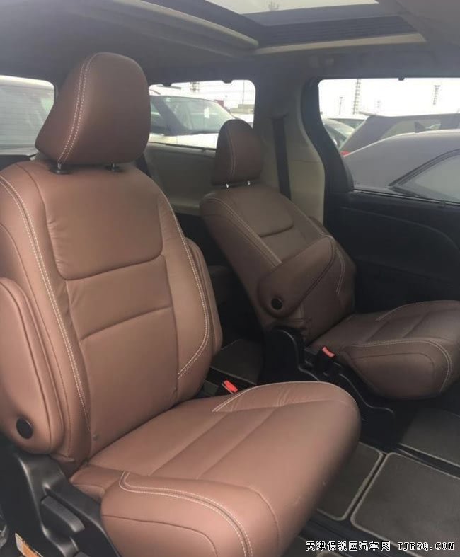 2020款丰田塞纳四驱顶配版 环影/双天窗/雷测现车58万