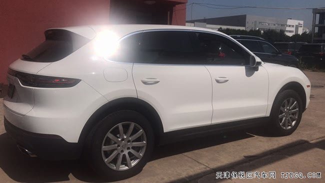 2019款保时捷卡宴美规版 BOSE/矩阵LED/19S轮现车88万