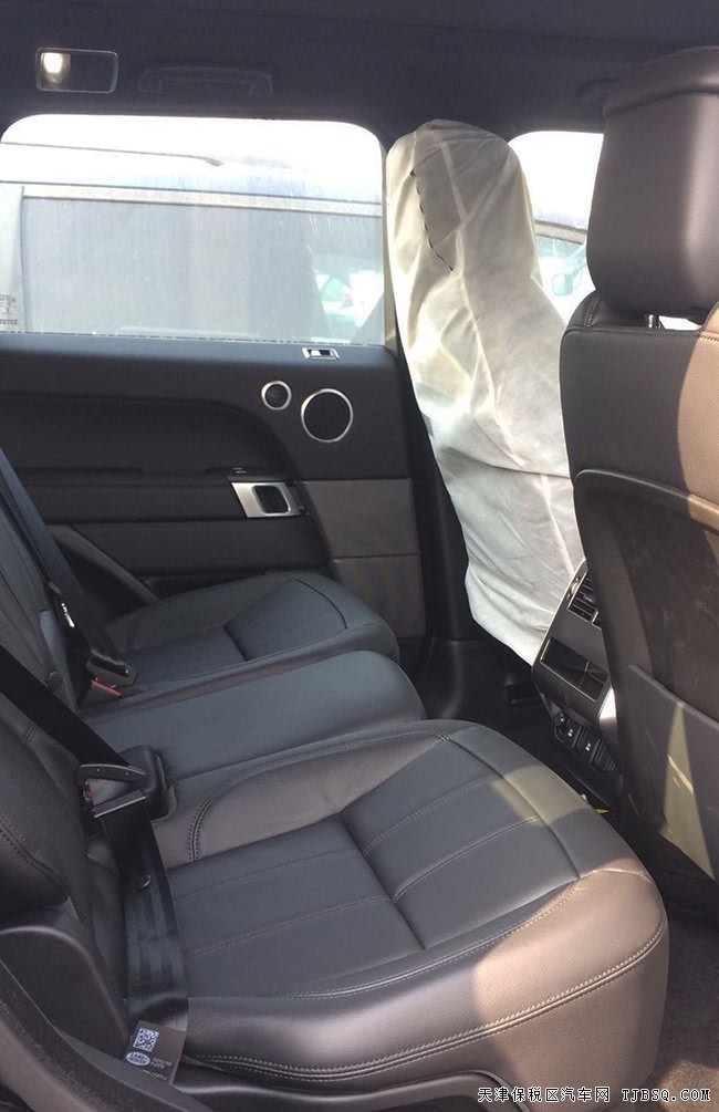 18款路虎揽胜运动汽油版 20轮/电吸门/全景现车74.5万