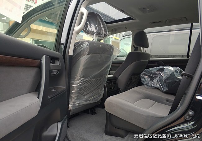 2019款丰田酷路泽4500中东版 KDSS/18轮/天窗现车114万