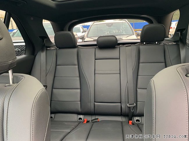 2020款奔驰GLE450加规版 金属漆/20轮/豪华包现车83万