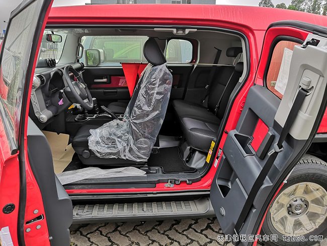 19款丰田FJ酷路泽中东版 17轮/气泵/差速锁现车41.5万