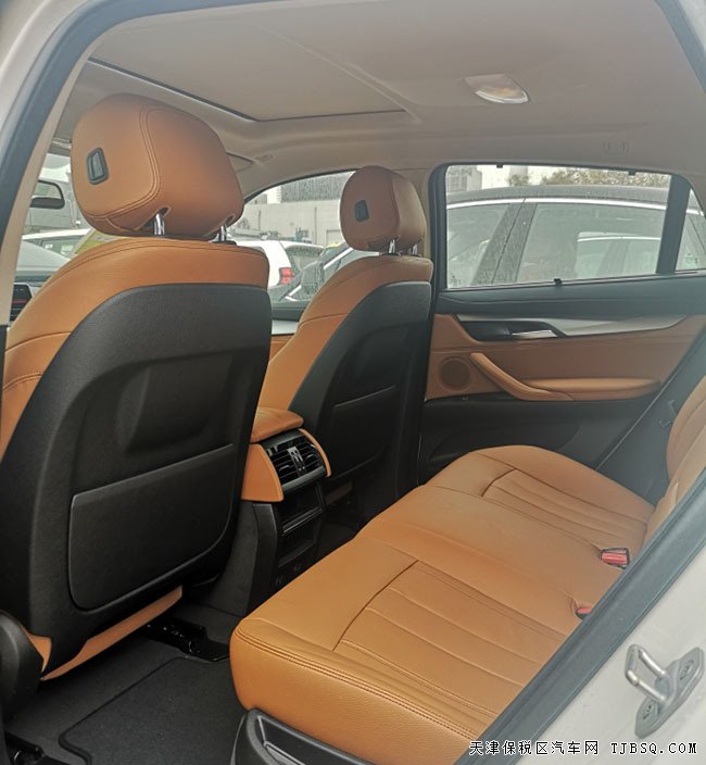 平行进口18款宝马X6中东版 19轮/LED大灯/天窗现车56万