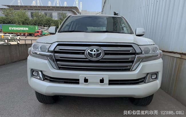2019款丰田酷路泽4600中东版 18轮/8气囊/天窗现车90万