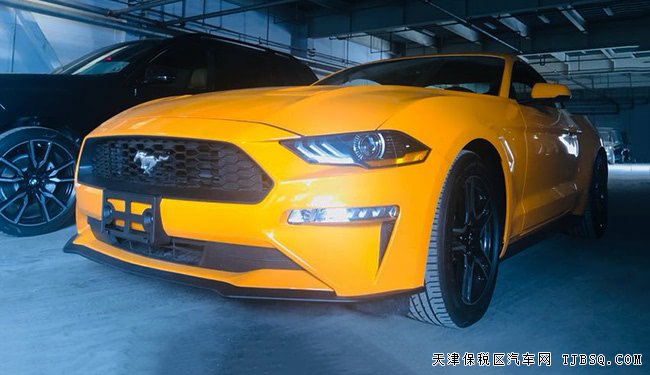 2019款福特野马加规版 18轮/真皮座椅/氙灯现车31.5万