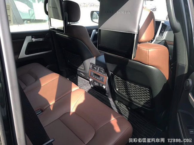 19款丰田酷路泽5700中东版 20轮/GTS包围/后娱现车116万