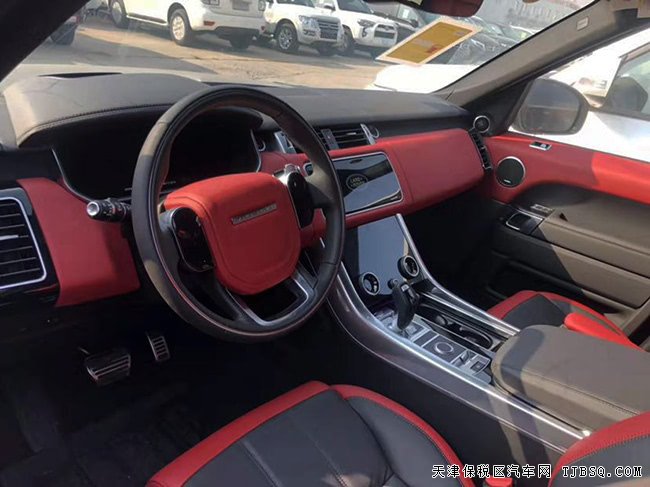 2019款路虎揽胜运动汽油版 21轮/LED大灯/电吸现车90万