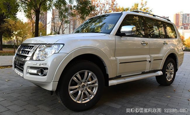 2019款三菱帕杰罗V97中东版 全路况越野优惠起航