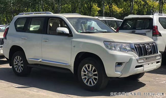 2019款丰田普拉多4000中东版 4.0L现车尽享折扣
