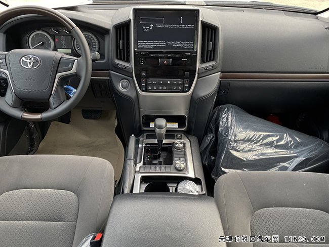 19款丰田酷路泽4500中东版 18轮/KDSS/天窗现车113.5万