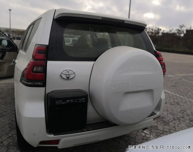 19款丰田普拉多3000中东版 金属漆/17轮/后挂现车57万