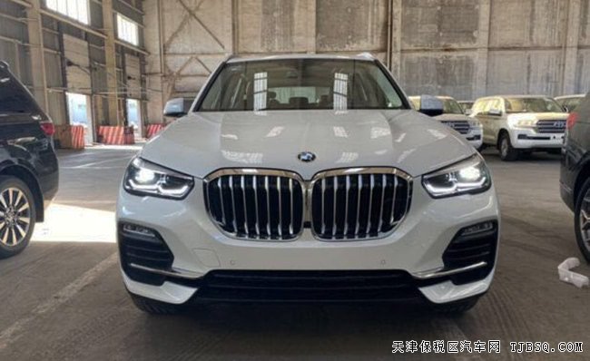 2020款宝马X5墨西哥版 19轮/LED大灯/全景天窗现车65万