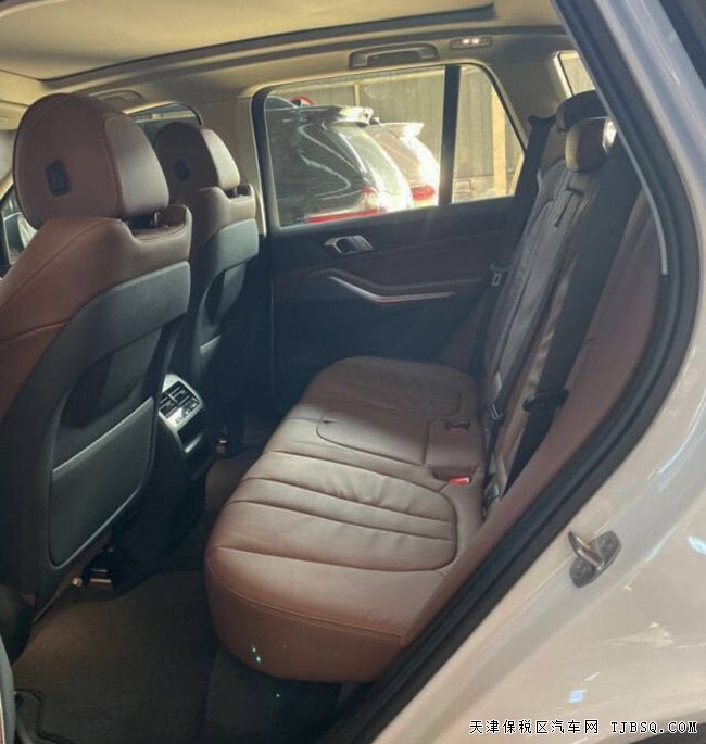 2020款宝马X5墨西哥版 19轮/LED大灯/全景天窗现车65万