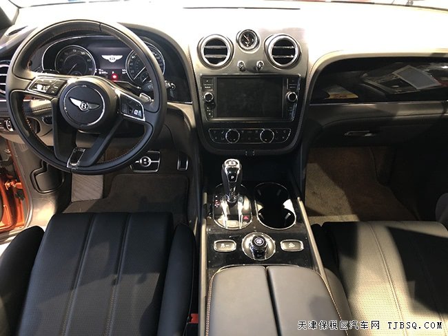 2019款宾利添越4.0T汽油版 旅行包/22轮现车285万劲惠