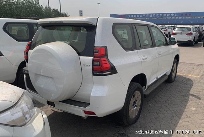 19款丰田普拉多2700中东版 18轮/天窗/后挂现车45.5万