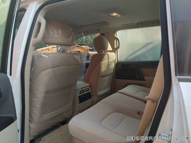 2019款丰田酷路泽4600中东版 遥启/天窗/8气囊现车89万