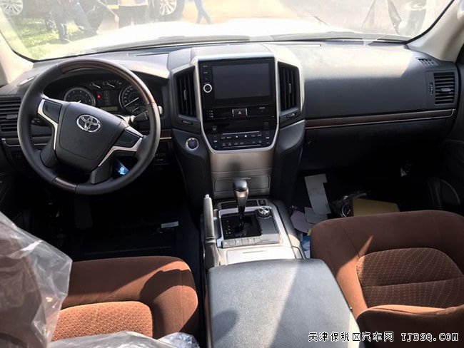 19款丰田酷路泽4000中东版 18轮/天窗/双差现车67.5万