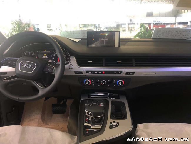 2019款奥迪Q7欧规版七座SUV 平行进口车优惠尽享