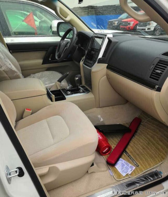 2019款丰田酷路泽4000中东版 18轮/天窗/遥启现车65万